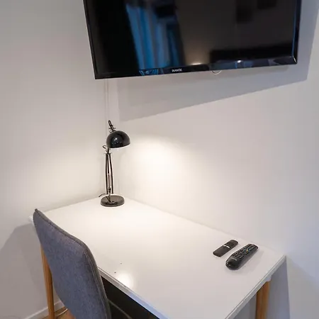 Warm Modern In The Heart Of Linne & Haga