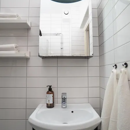 Daire Large 2br - Scandinavian Design - Balcony Göteborg