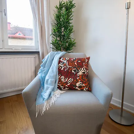 Apartment Large 2br - Scandinavian Design - Balcony *