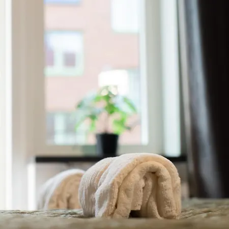 Large 2br - Scandinavian Design - Balcony Apartment