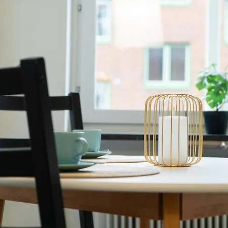 Large 2br - Scandinavian Design - Balcony *