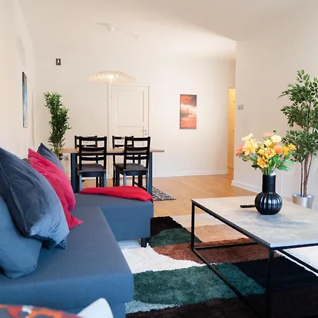 Large 2br - Scandinavian Design - Balcony * Göteborg
