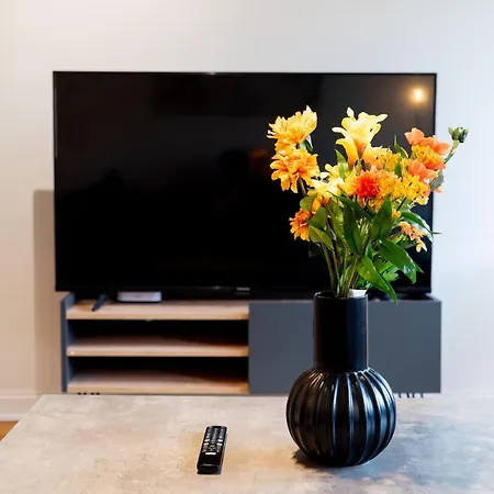 Large 2br - Scandinavian Design - Balcony Apartamento *