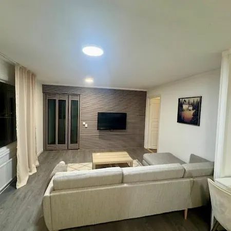 Med 3 Sovrum Villa *