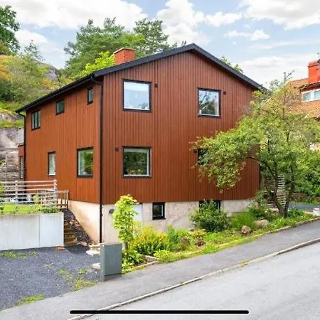 Beautiful House Close To Center *