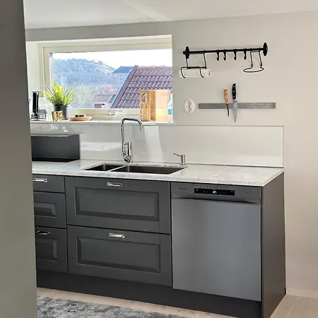 Beautiful House Close To Center ヴィラ *