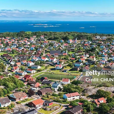 One Large With 3 Single Beds Πανσιόν