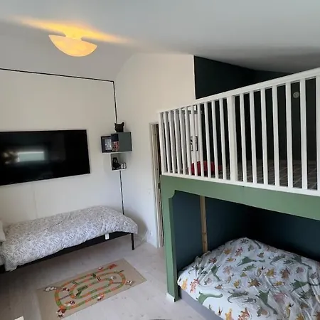 Beautiful House Close To Center * ヨーテボリ