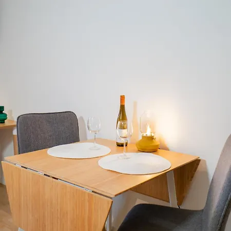 Fully Equipped In Prime Linne And Haga Apartment