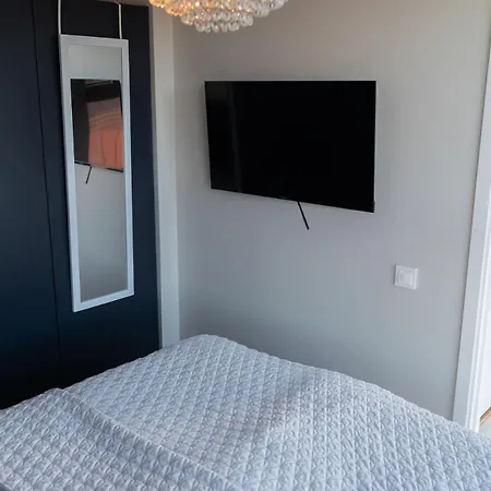 Floor With Rooftop, 1br In Great Location * Gotemburgo