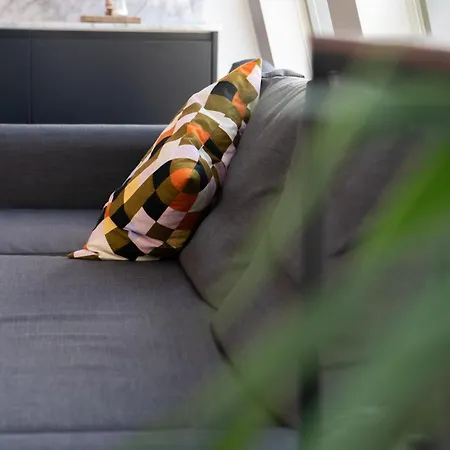 Floor With Rooftop, 1br In Great Location