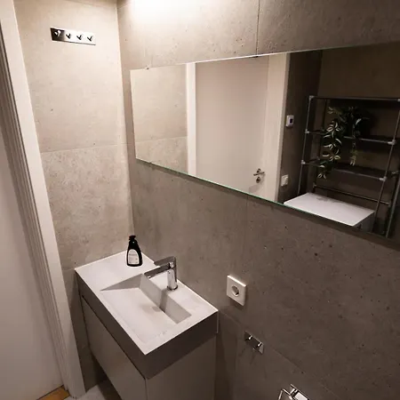 Apartamento Floor With Rooftop, 1br In Great Location