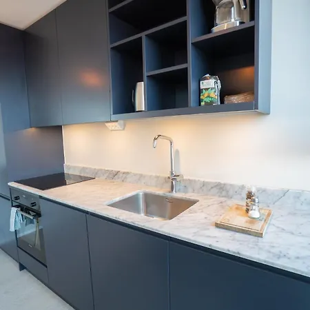 Floor With Rooftop, 1br In Great Location Lägenhet *