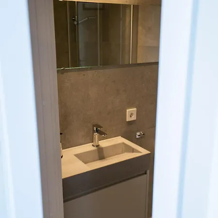 Floor With Rooftop, 1br In Great Location Apartament