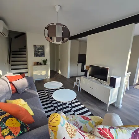 The Little House By The Paddock - Only For Non Smokers Holiday home