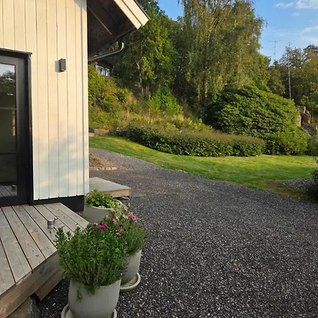 The Little House By The Paddock - Only For Non Smokers Hébergement de vacances Göteborg