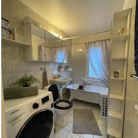 Cozy For Big Travel Group Close To Volvo Vila