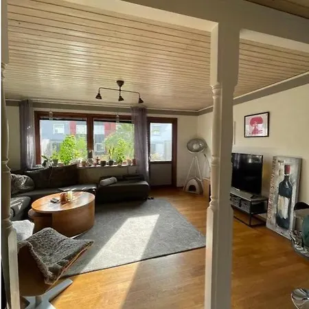 Cozy For Big Travel Group Close To Volvo * Göteborg