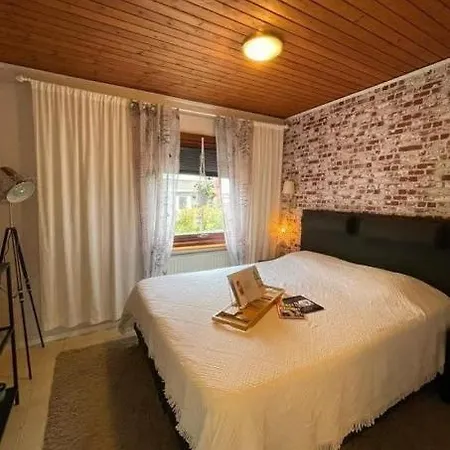 Cozy For Big Travel Group Close To Volvo Villa