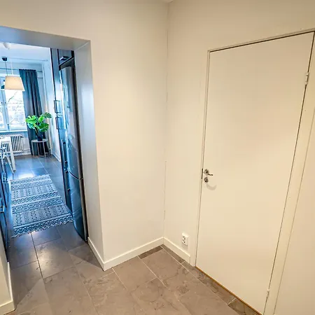 Spacious With Balcony Near Ullevi * Göteborg