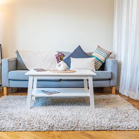 Spacious With Balcony Near Ullevi * Göteborg