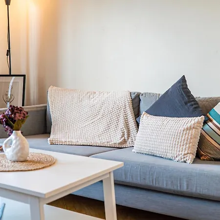 Spacious With Balcony Near Ullevi * Göteborg