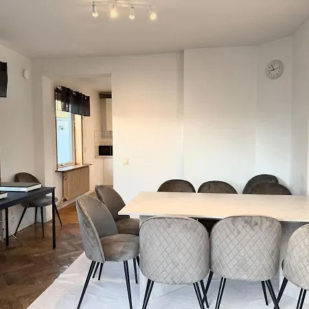 בית נופש Workers Big - 5 Bedroom - 2 Bath - Volvo גטבורג