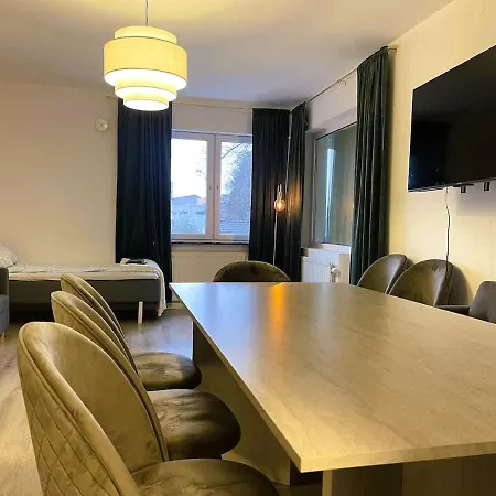 Semesterbostad Workers - 4br - 8 Beds - Tv In Every - Parking Göteborg