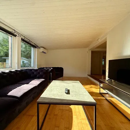 Vakantiehuis Workers - 5 Bedroom - 2 Bath - Volvo - Parking Gotenburg