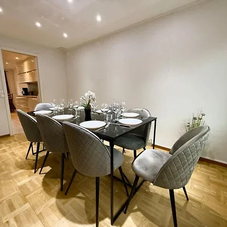 Workers - 5br - 2 Bath - Near Holiday home