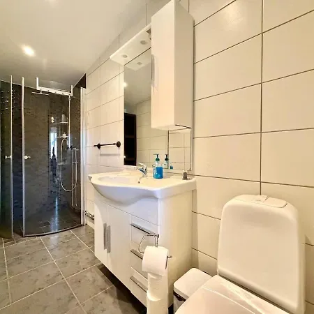 בית נופש Workers - 4br - 4 Beds - Parking - Near Volvo