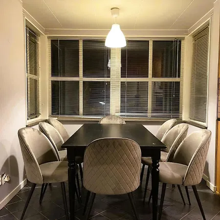 Three Floors Workers Vakantiehuis *