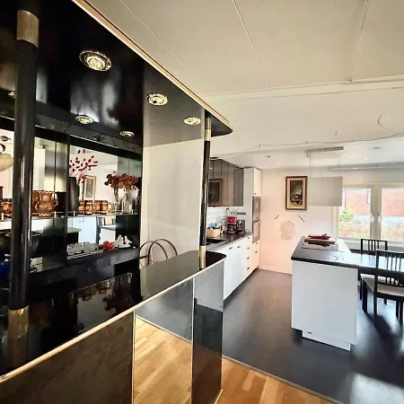 בית נופש Workers - 4br - 4 Beds - Parking - Near Volvo