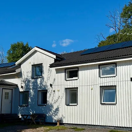 Workers • 19 Beds • 3 Kitchens • Volvo • Parking Holiday home *