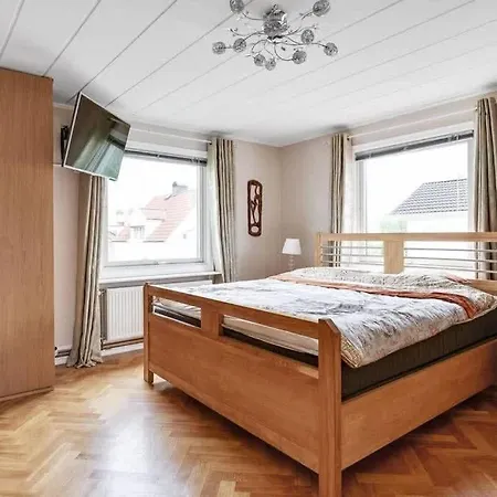 Workers - 4br - 8 Beds - 2 Kitchens - Volvo * Göteborg