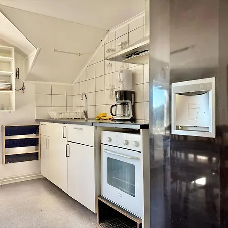 Feriehus Workers • 19 Beds • 3 Kitchens • Volvo • Parking *