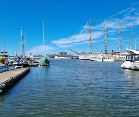 Cozy Sailboat In Göteborg