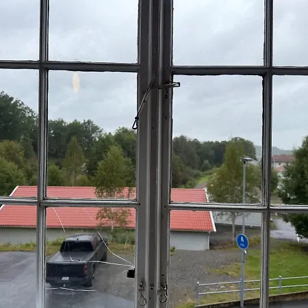 Workers Dream - 10 Bedroom - 14 Beds - Volvo Semesterbostad