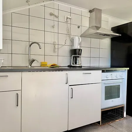 Feriehus Workers • 19 Beds • 3 Kitchens • Volvo • Parking