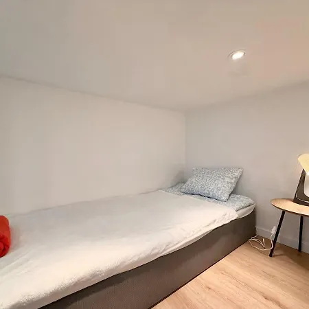 Workers - 2 Beds - Free Parking -volvo Holiday home