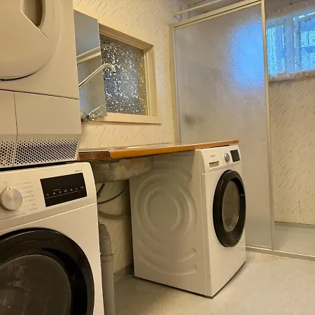 Holiday home Workers Dream - 10 Bedroom - 14 Beds - Volvo