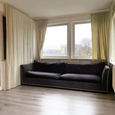 Semesterbostad Workers - 4br - 8 Beds - Tv In Every - Parking