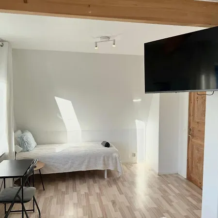 Workers Big - 5 Bedroom - 2 Bath - Volvo * 예테보리