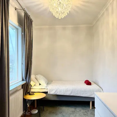 3 Beds - 3 Br - For Workers - Volvo - Parking Casa vacanze Goteborg