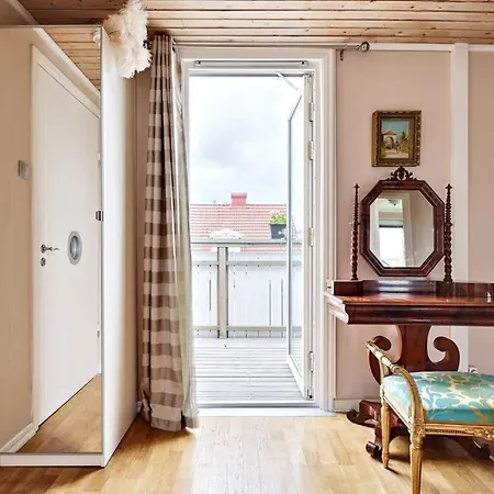 Workers - 4br - 8 Beds - 2 Kitchens - Volvo * Göteborg