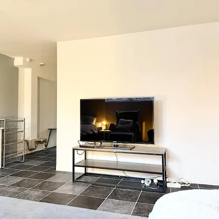 3 Beds - 3 Br - For Workers - Volvo - Parking * Goteborg
