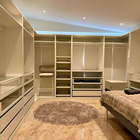Workers - 7 Bedroom - 15 Beds - 3 Bath Feriehus Göteborg