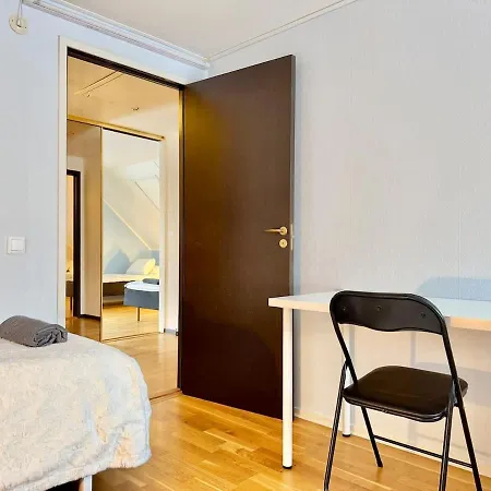 Semesterbostad Workers Premium - 5 Bedroom - 10 Beds - Parking
