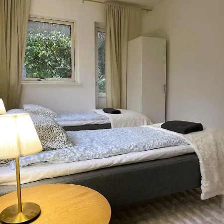 Workers - 4br - 8 Beds - Tv In Every - Parking Holiday home