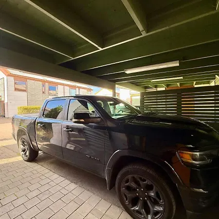 Business Groups - 4 Bedrooms - 7 Beds - Near Volvo * Gothenburg